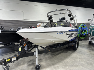 2011 Malibu Boats Wakesetter for sale in Mauston, Wisconsin