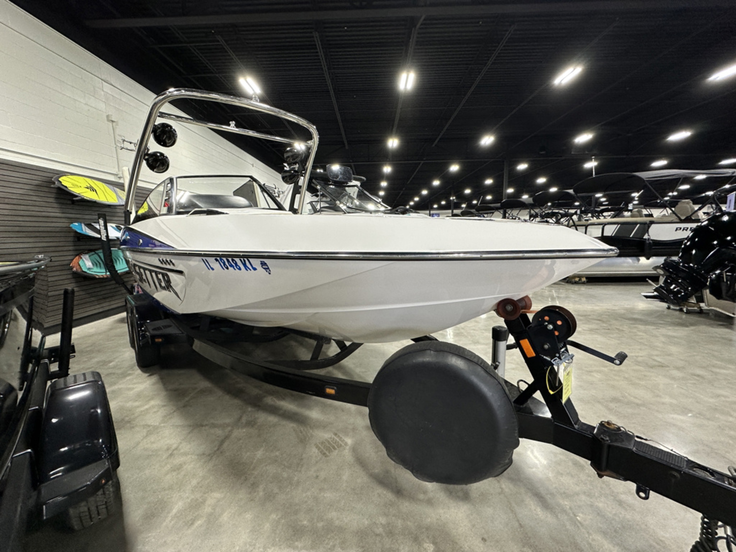 2011 Malibu Boats Wakesetter for sale in Mauston, Wisconsin