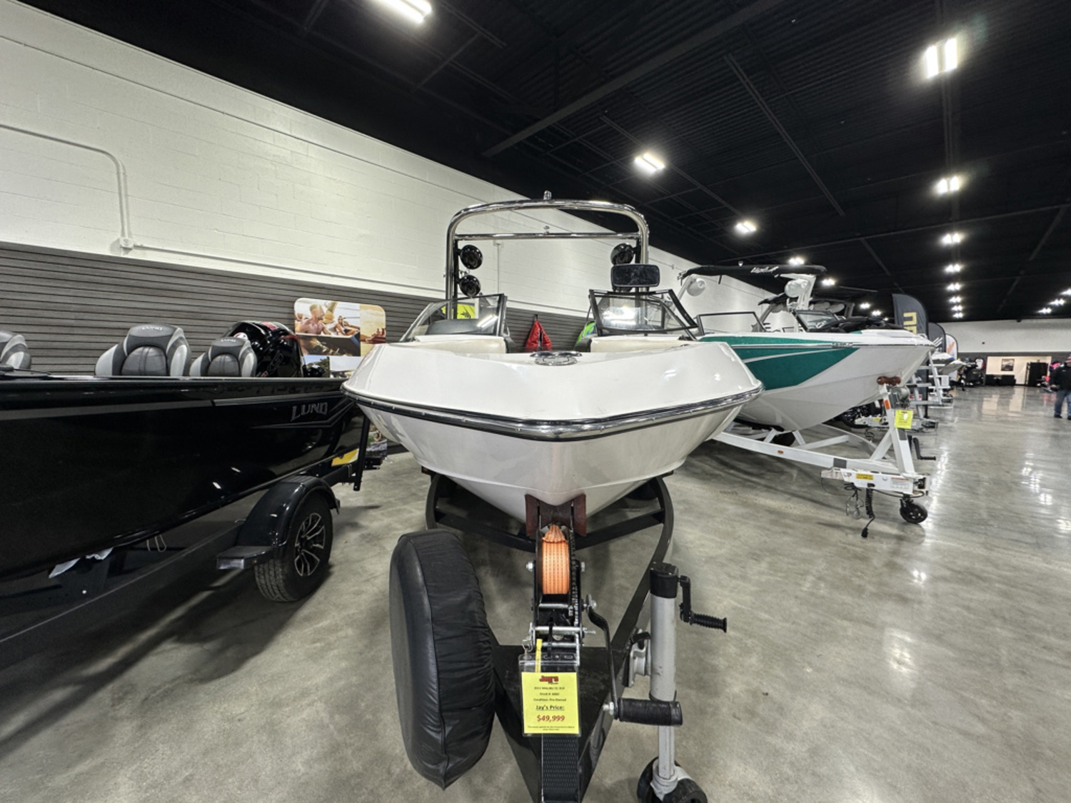 2011 Malibu Boats Wakesetter for sale in Mauston, Wisconsin