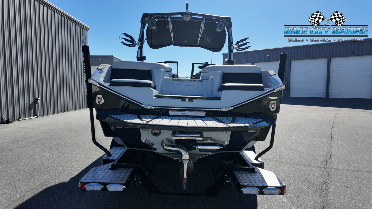 2022 Nautique G25
