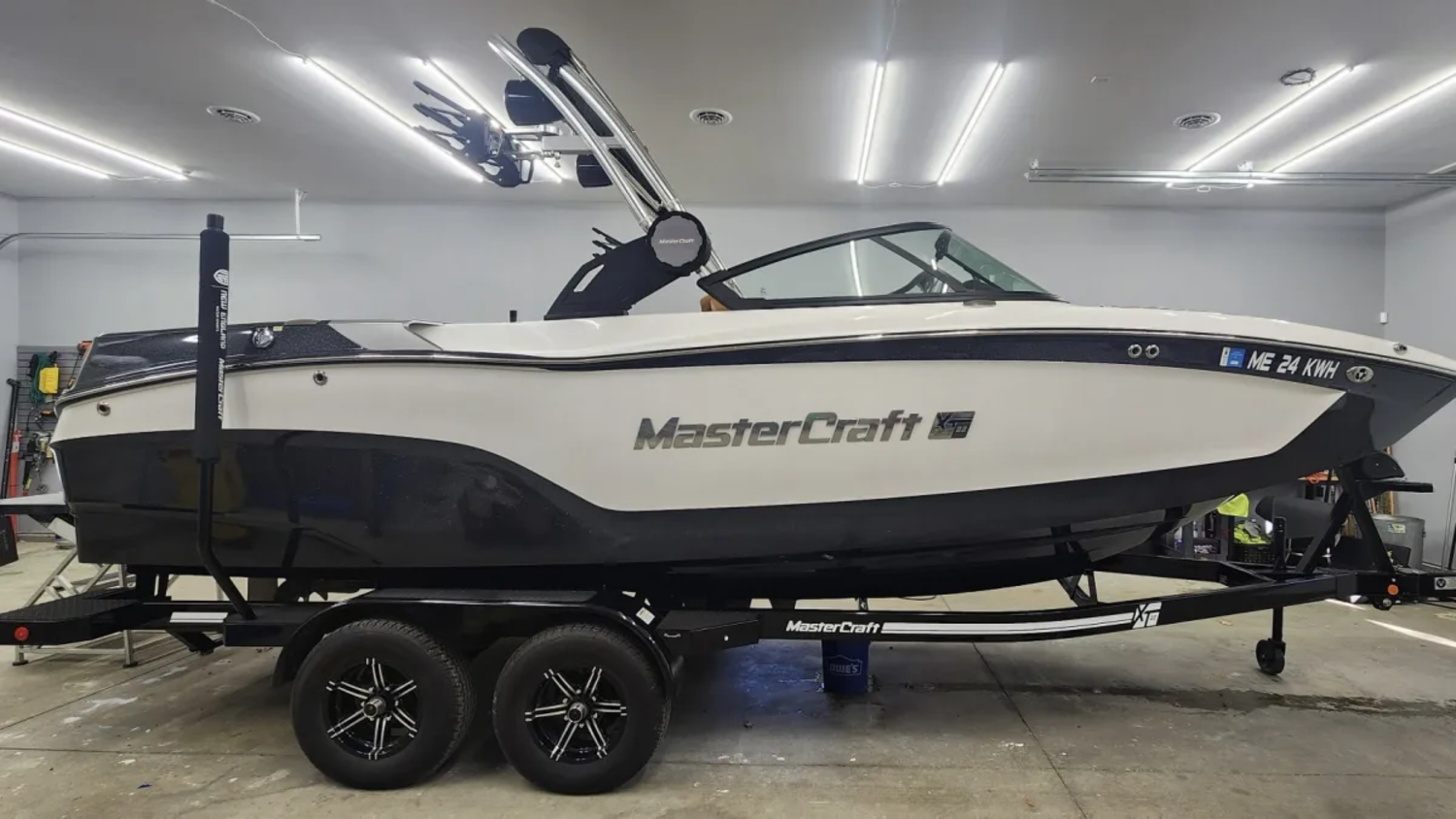 2022 MasterCraft XT22 