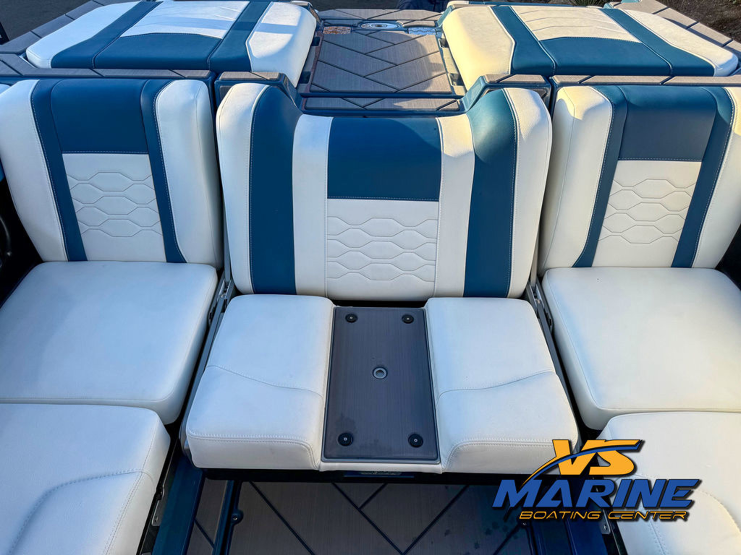 2026 Malibu Boats 23 LSV
