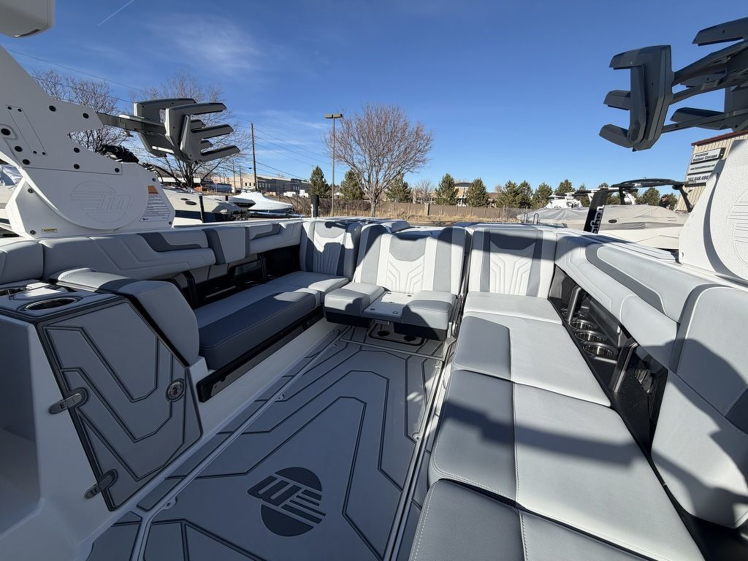 2026 Malibu Boats 25 LSV