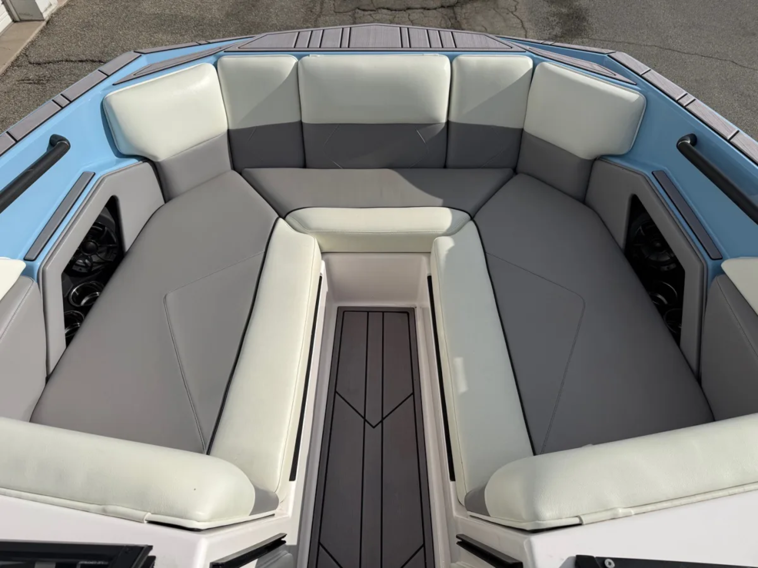 2024 24' Moomba "TYKON" Bowrider