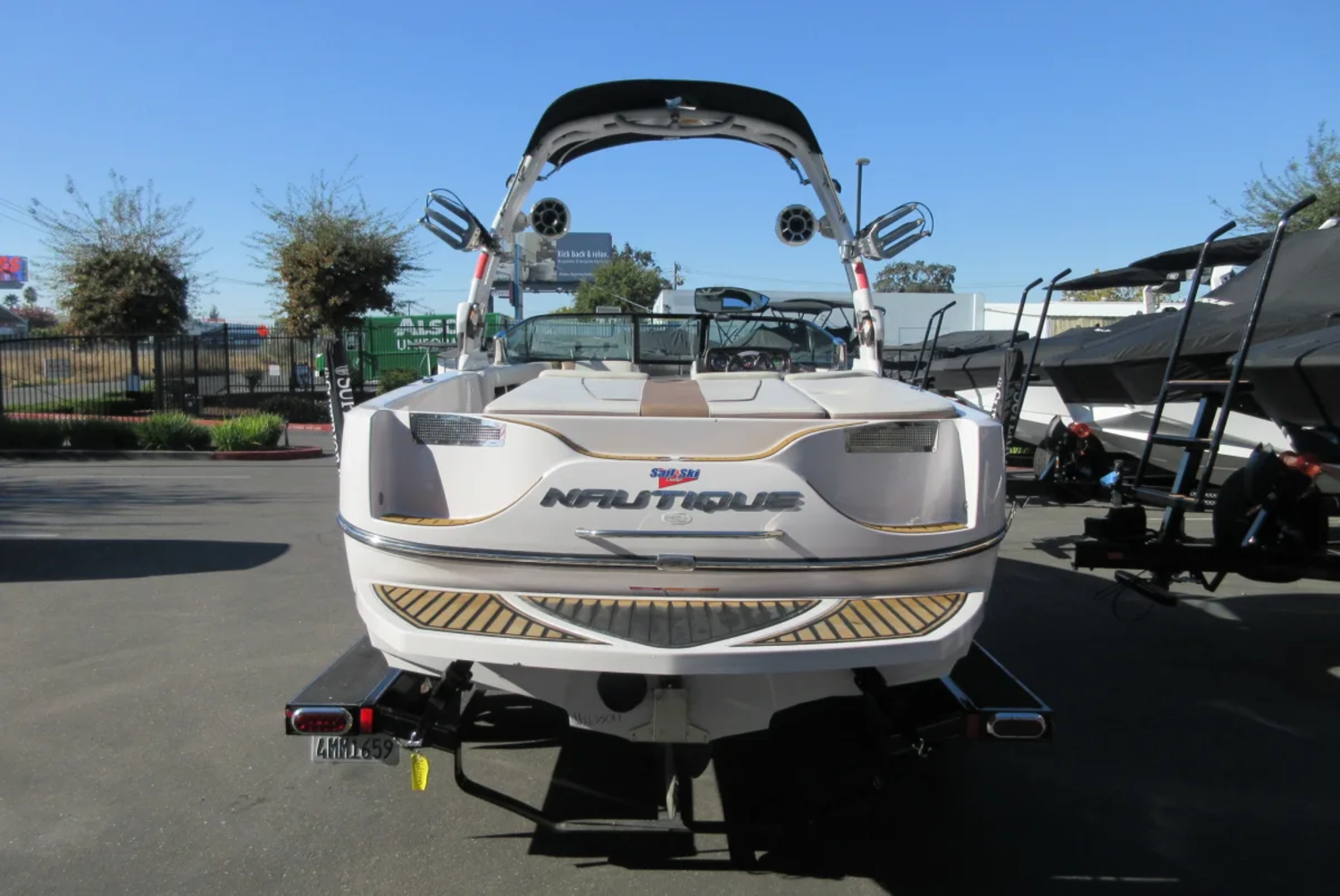 2011 Nautique Sport 216v