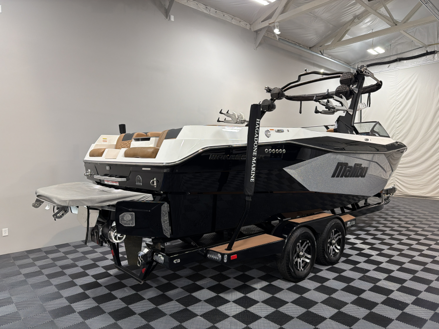2025-malibu-wakesetter-26-lsv-137042-image4