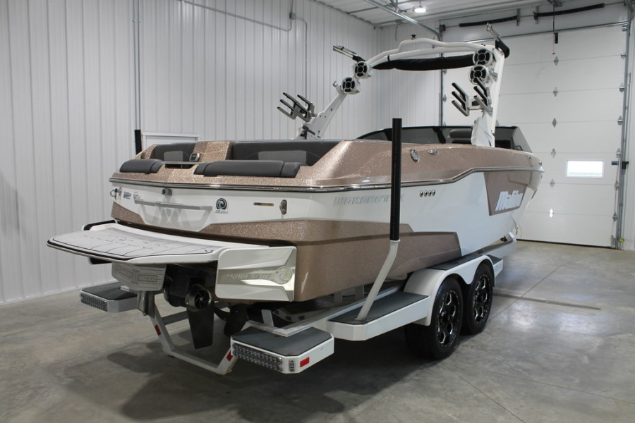 2021 Malibu Boats Wakesetter 25 LSV for sale in Coldwater, Michigan