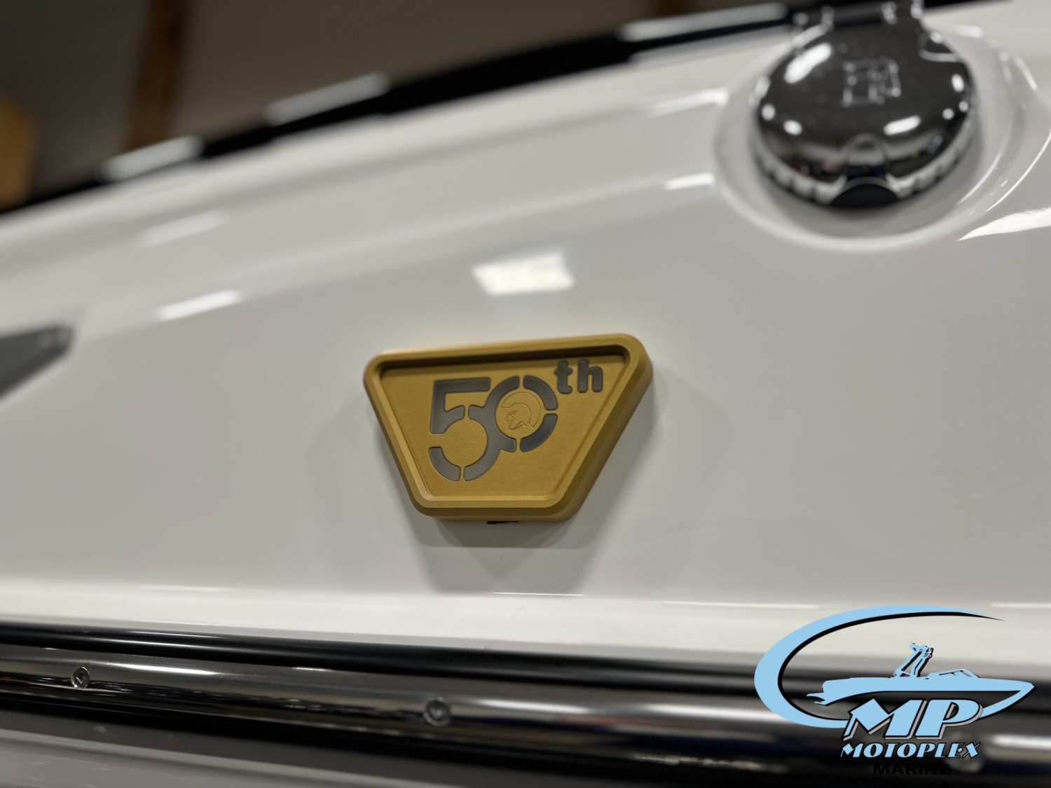 2026 Centurion Nv243