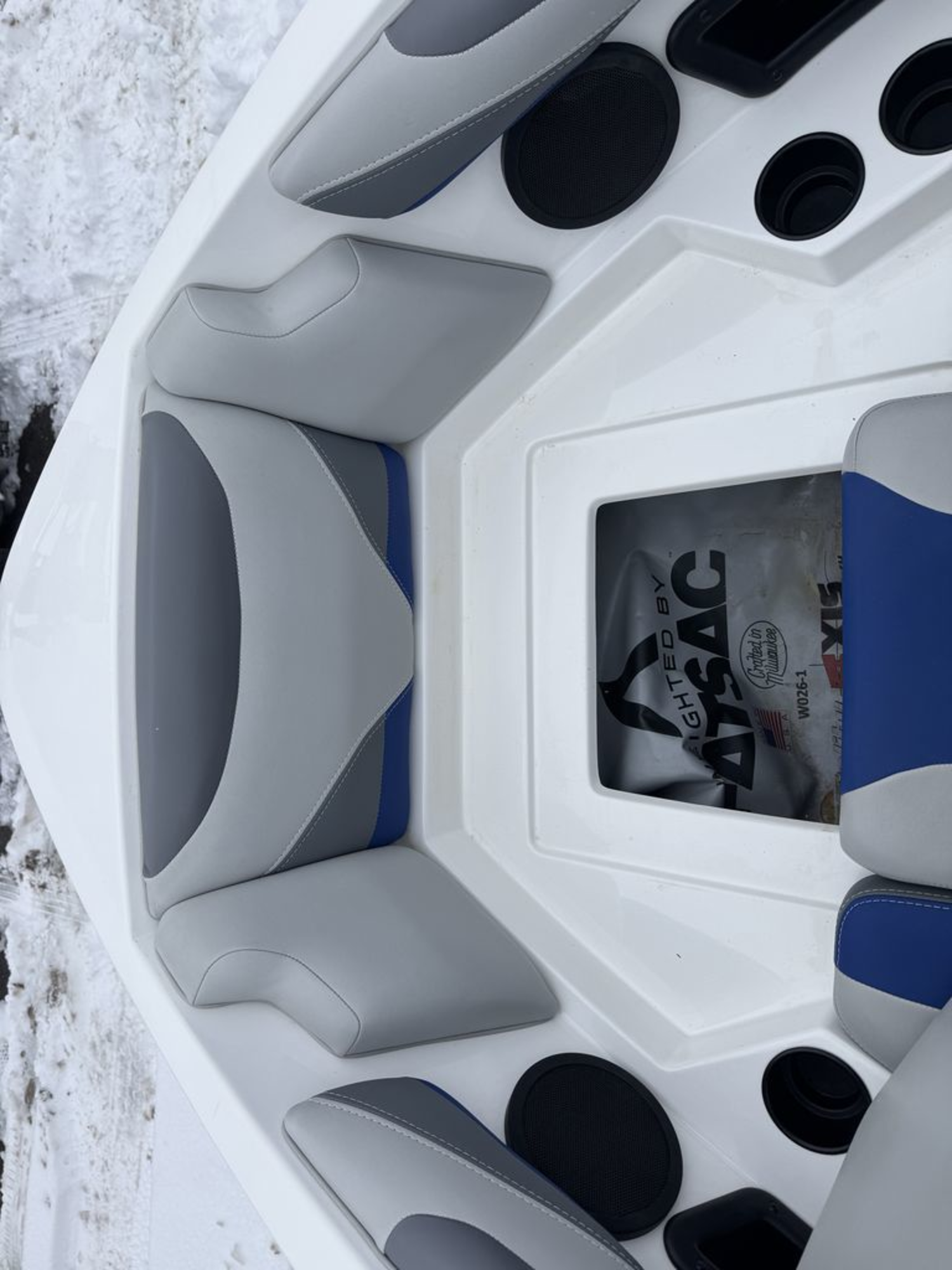 2021 Axis Wake Research T22