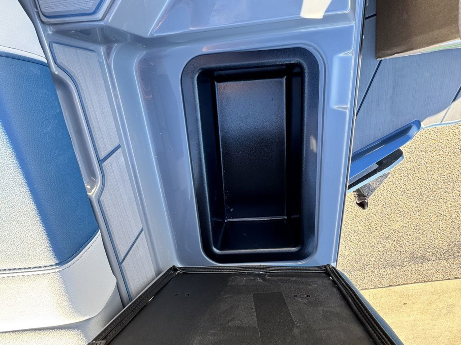 2026 Malibu Boats 21 LX