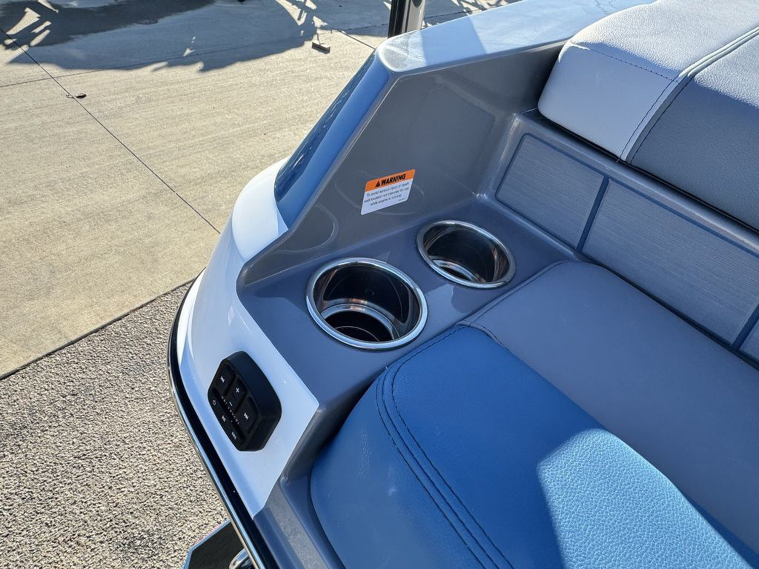 2026 Malibu Boats 21 LX