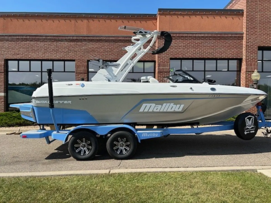 2025 Malibu Boats Wakesetter VTX for sale in Baxter, Minnesota