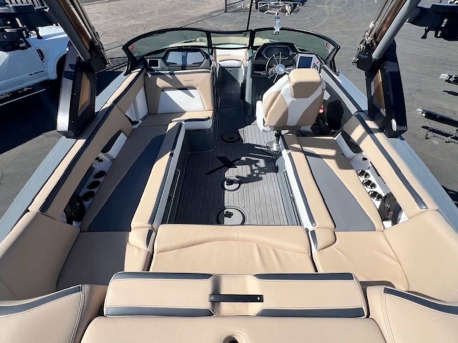 2022 Mastercraft Xstar