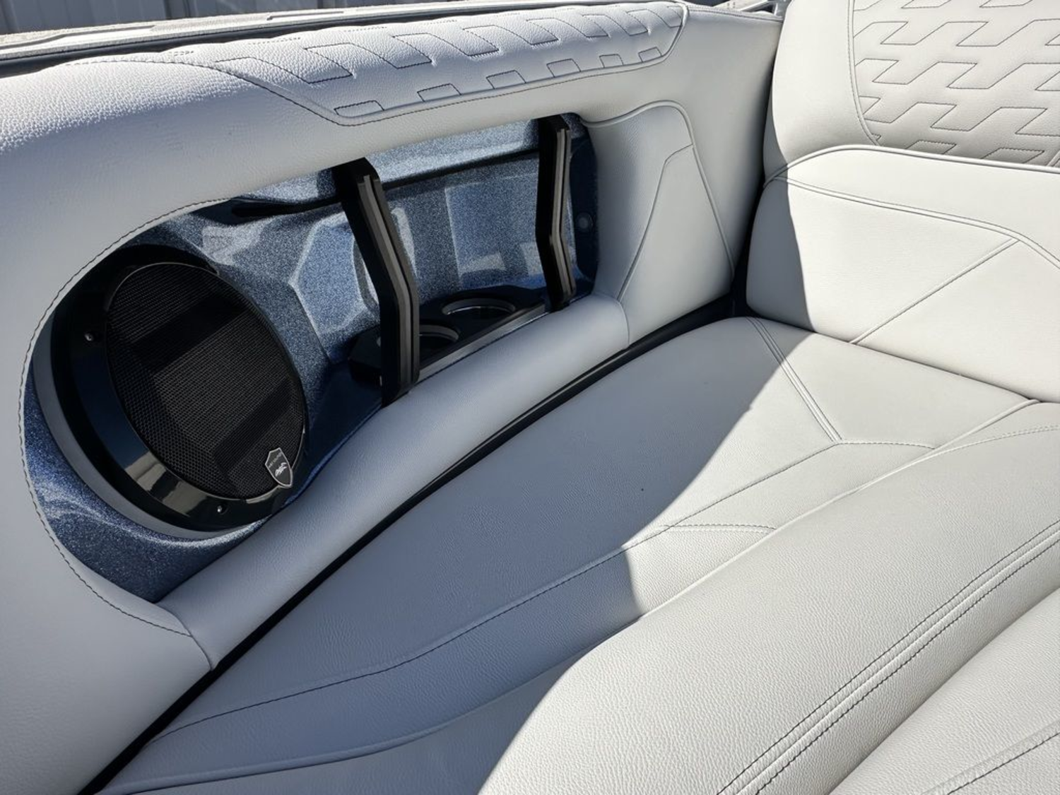 2026 Centurion Ri230