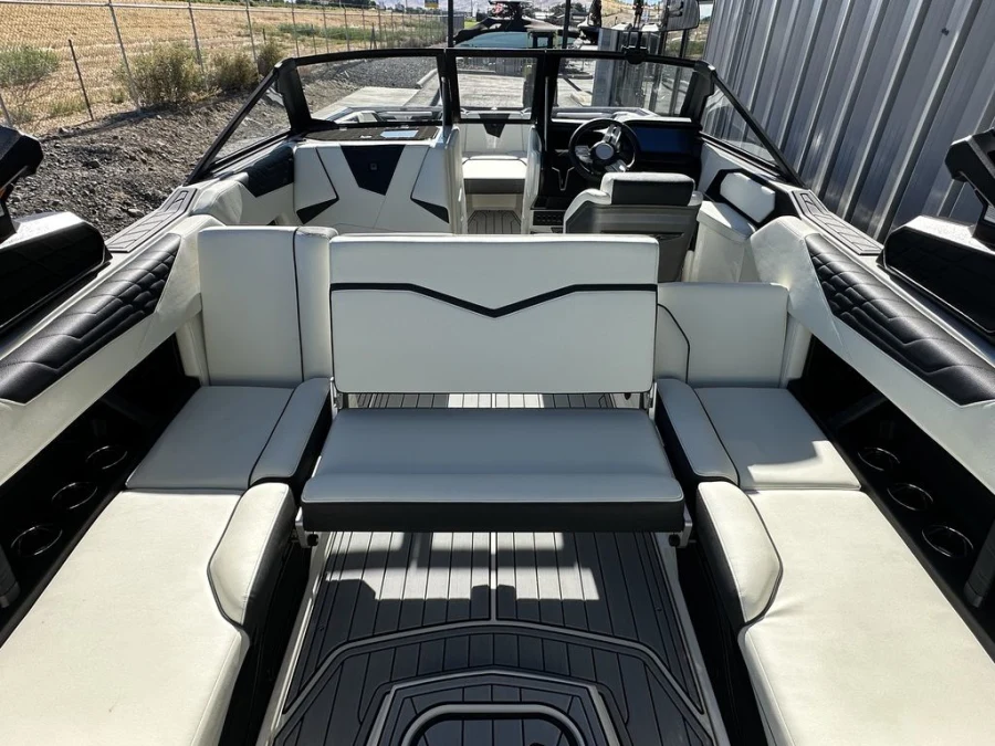 2026-nautique-s23-136944-image10