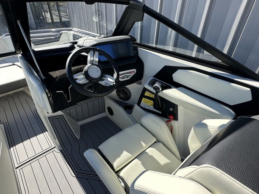 2026-nautique-s23-136944-image13
