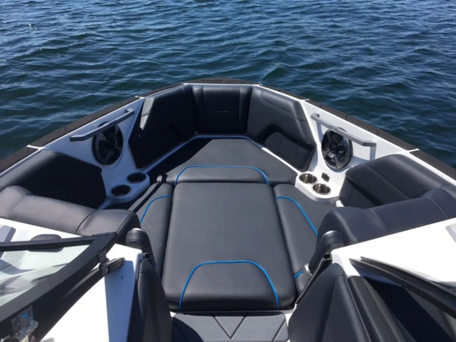 2021 Malibu Wakesetter 25 LSV