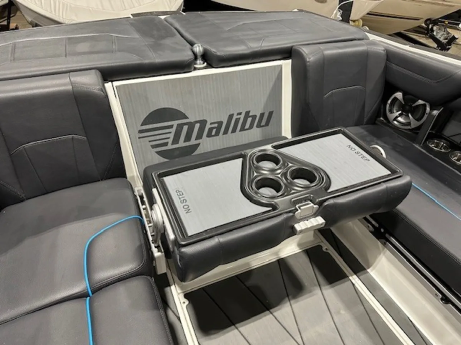 2021 Malibu Boats Wakesetter 25 LSV for sale in Excelsior, Minnesota