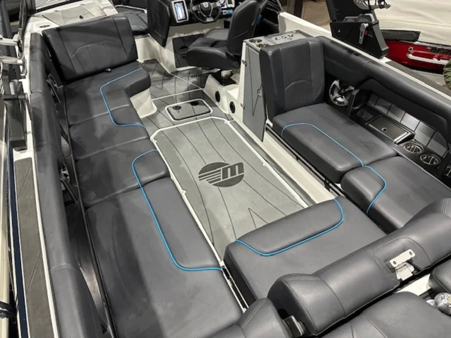 2021 Malibu Boats Wakesetter 25 LSV for sale in Excelsior, Minnesota