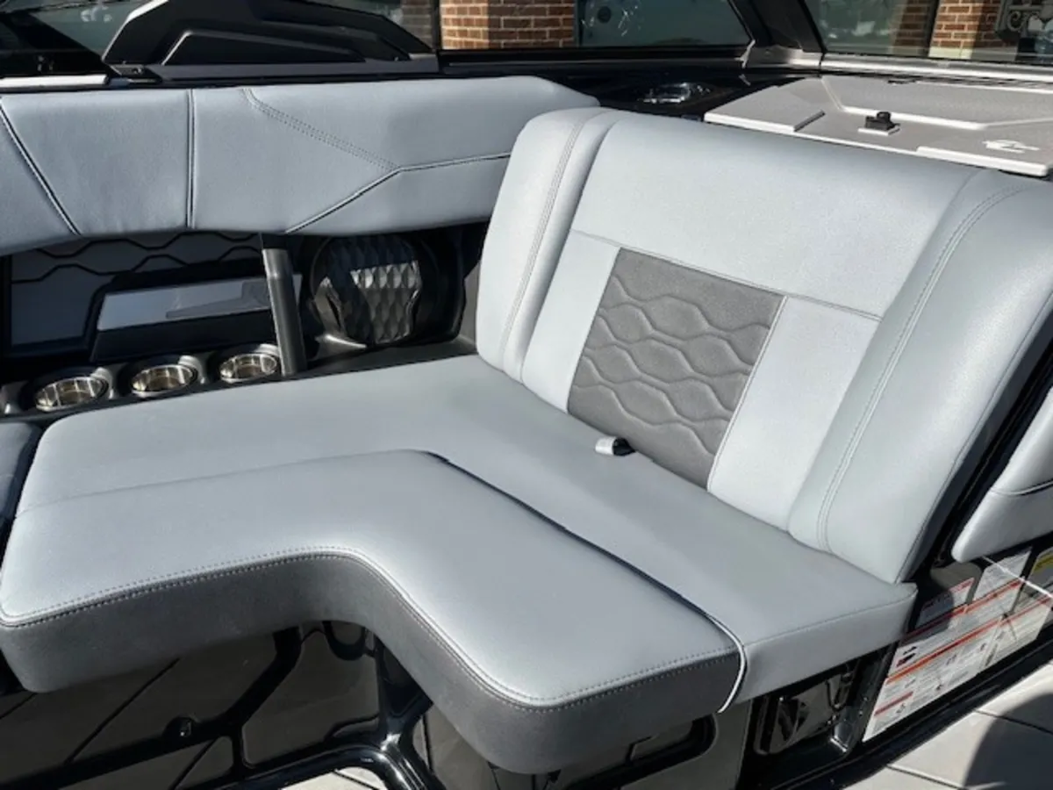 2024 Malibu 23 LSV -S5242