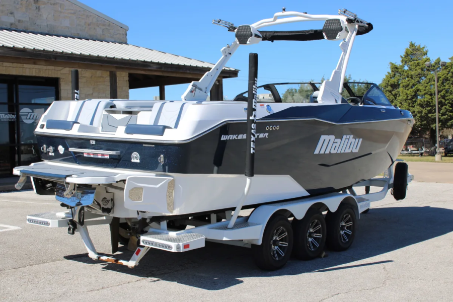 2025 Malibu Boats Wakesetter 25 LSV for sale in Austin, Texas
