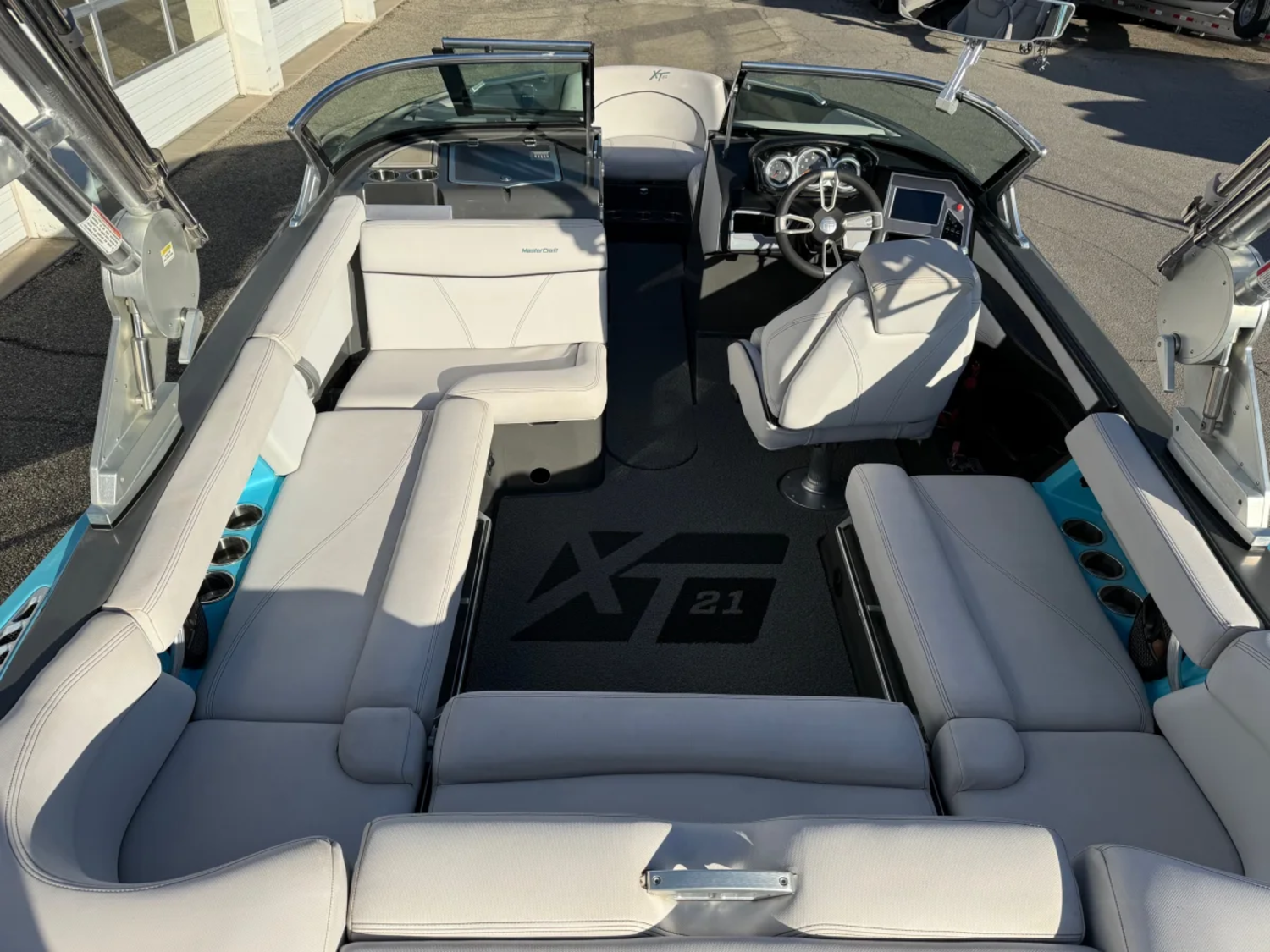2019 21' MasterCraft "XT21" Bowrider