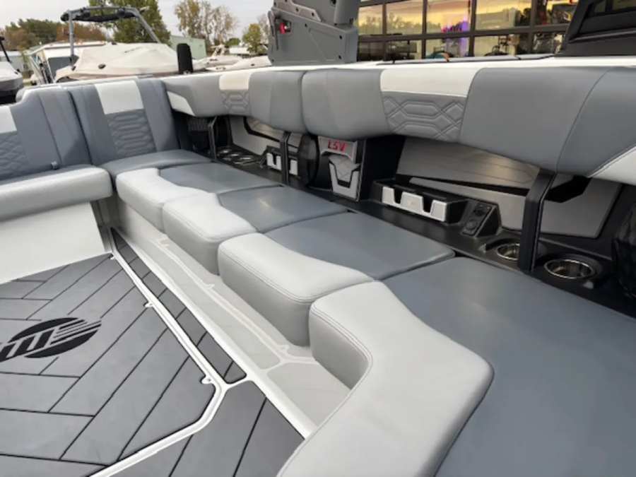 2022 Malibu Boats Wakesetter 25 LSV for sale in Detroit Lakes, Minnesota