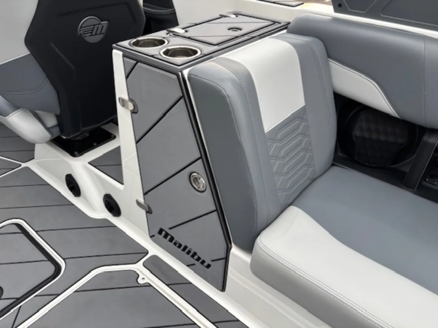 2022 Malibu Boats Wakesetter 25 LSV for sale in Detroit Lakes, Minnesota