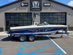 2003 Malibu Boats Wakesetter XTi for sale in Detroit Lakes, Minnesota