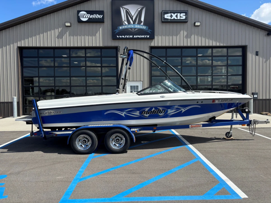 2003 Malibu Boats Wakesetter XTi for sale in Detroit Lakes, Minnesota