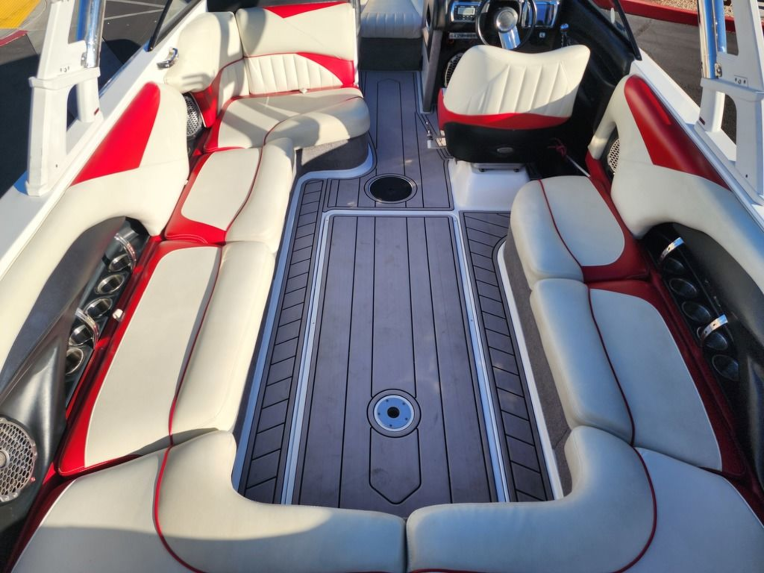 2014 Malibu Boats Wakesetter 247 LSV