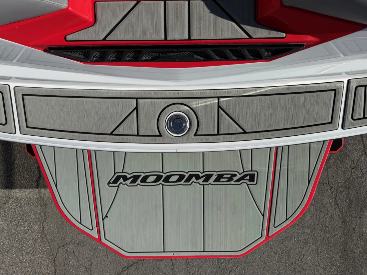 2025 23' Moomba MAX Bowrider