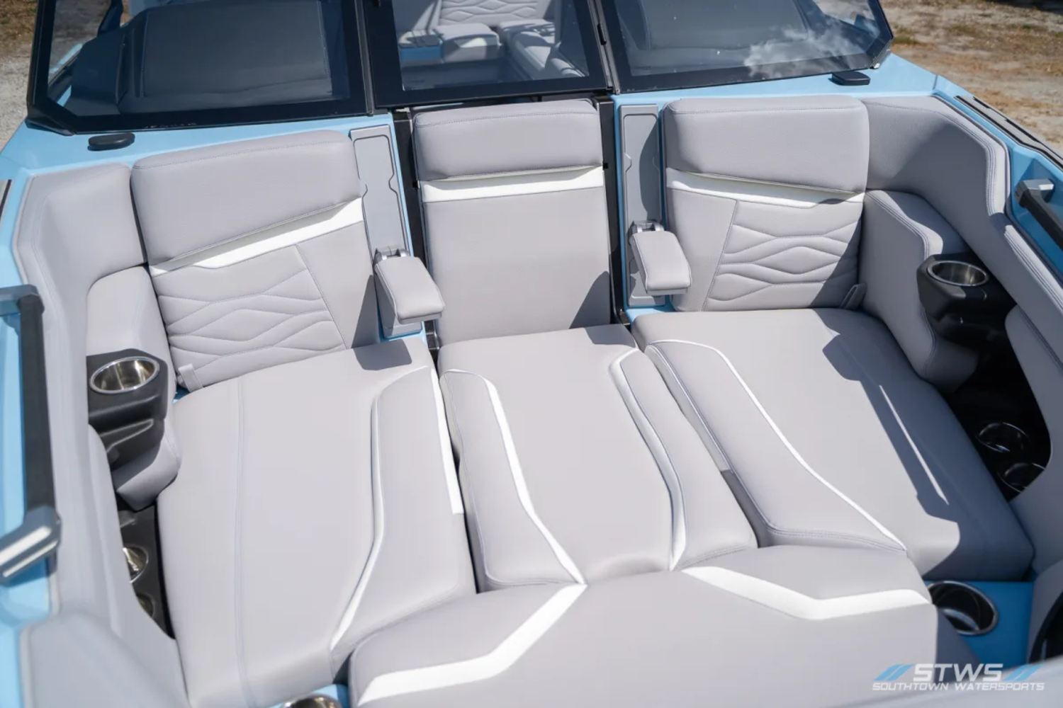 2025 SUPRA SL 450  – Pure White  Slate Blue