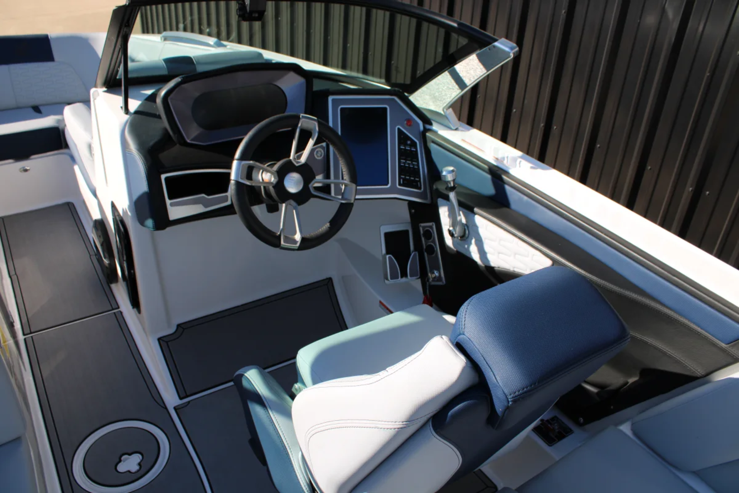 2022 MasterCraft X24