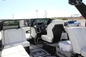 2021 Malibu Boats M240 for sale in New Braunfels, Texas