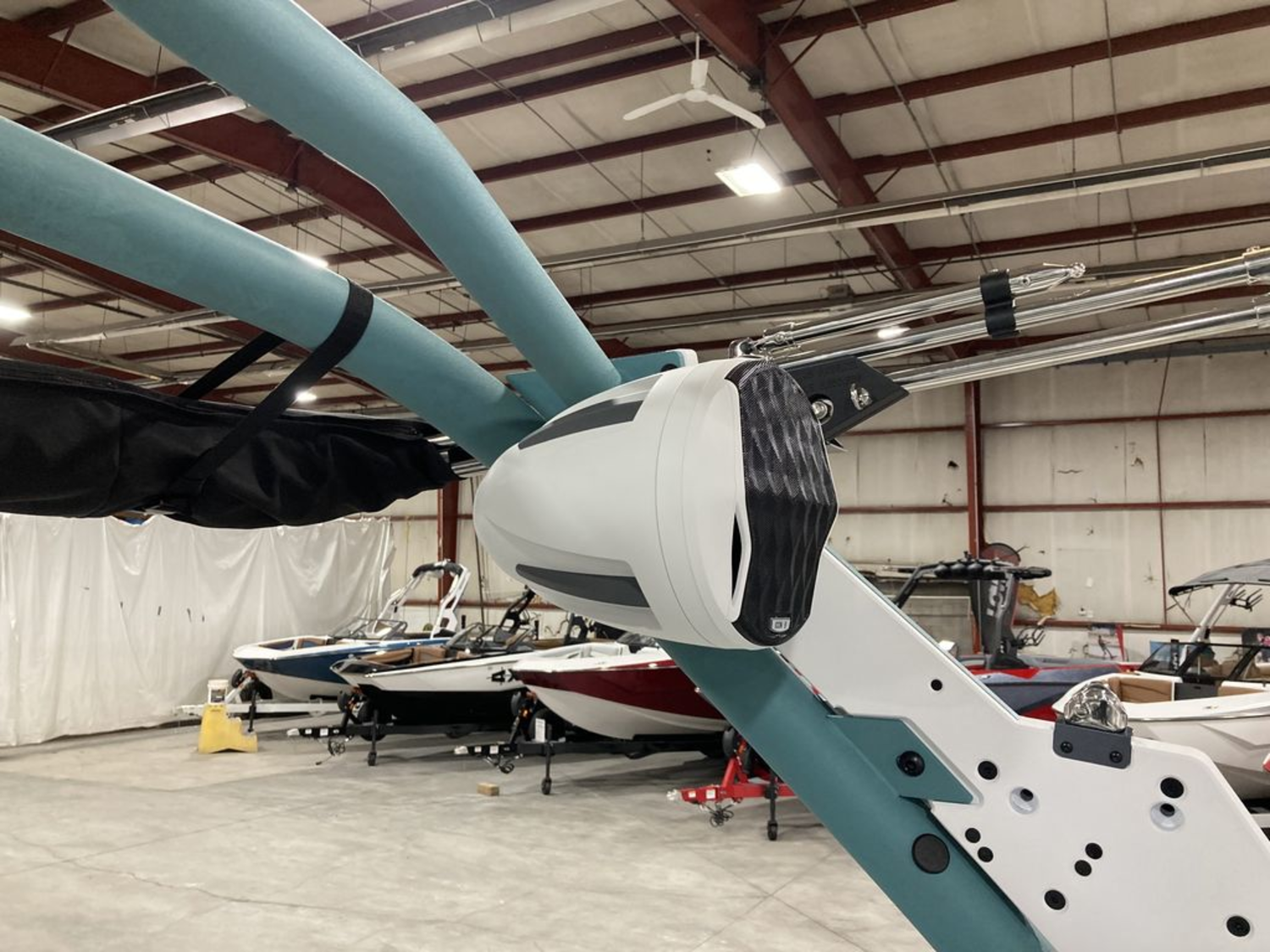 2026 Malibu Boats 21 LX