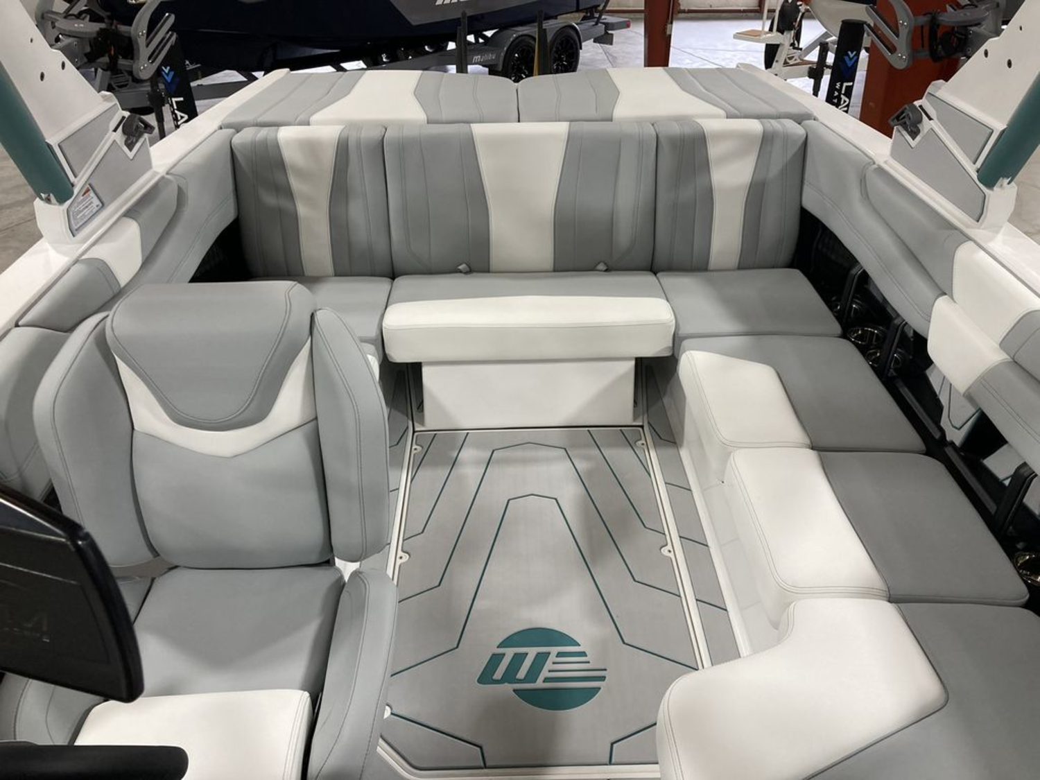 2026 Malibu Boats 21 LX
