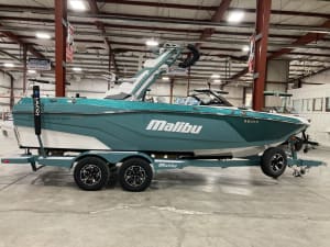2026 Malibu Boats 21 LX
