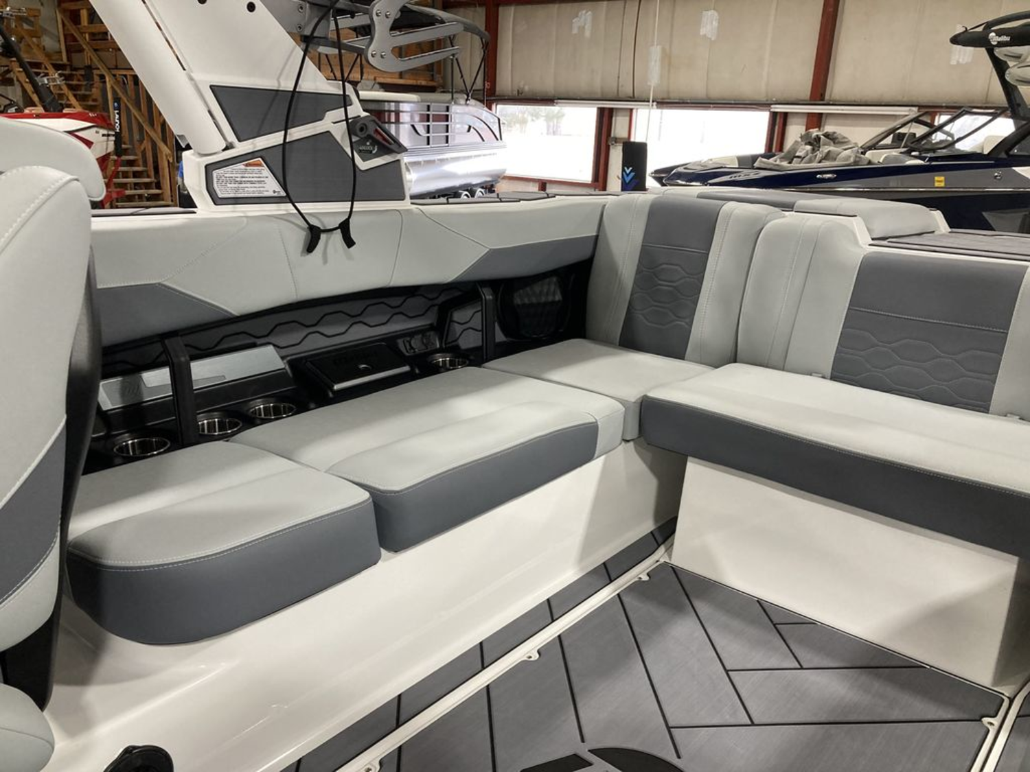 2026 Malibu Boats 23 LSV