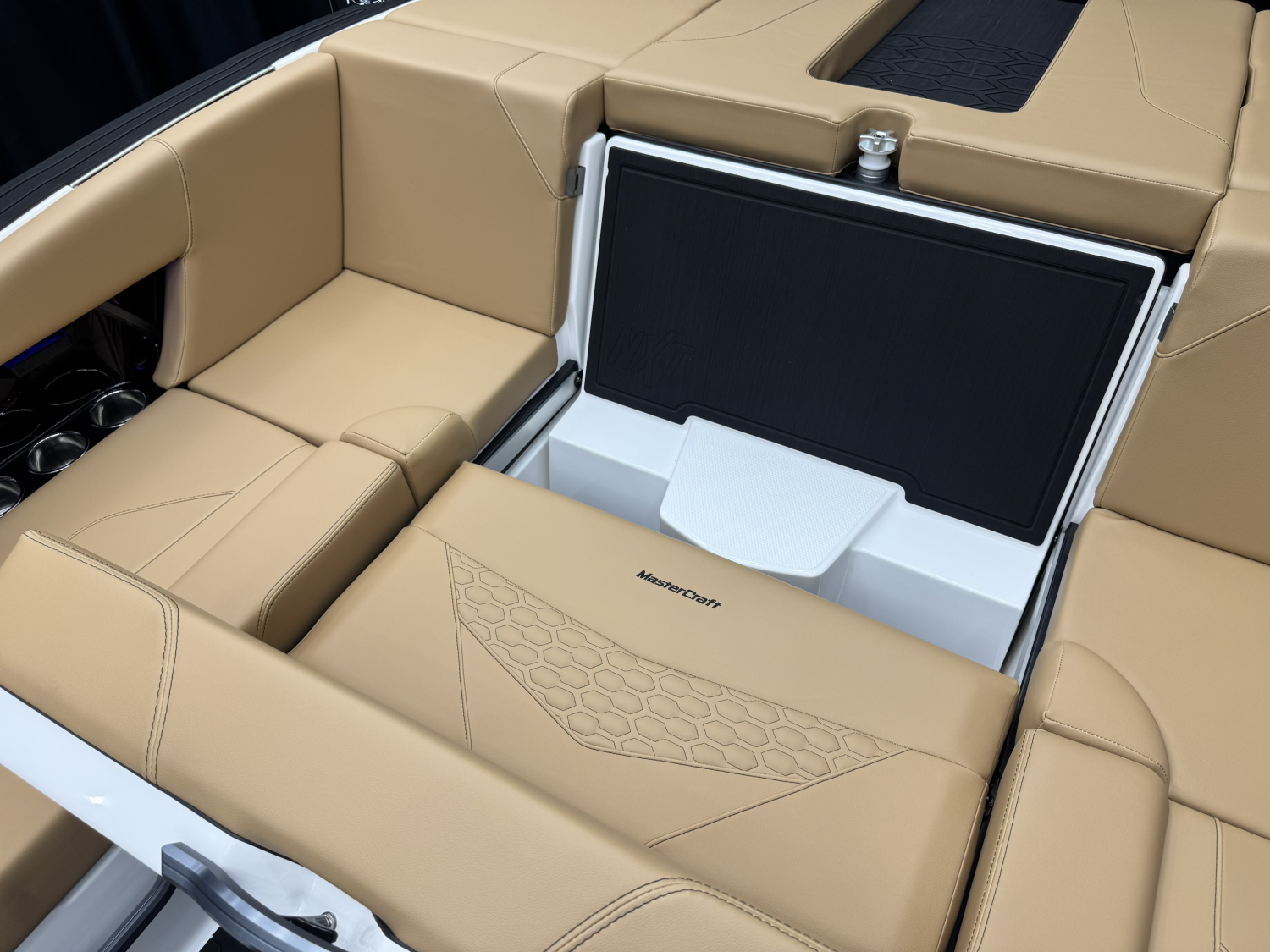 2026 MasterCraft NXT23