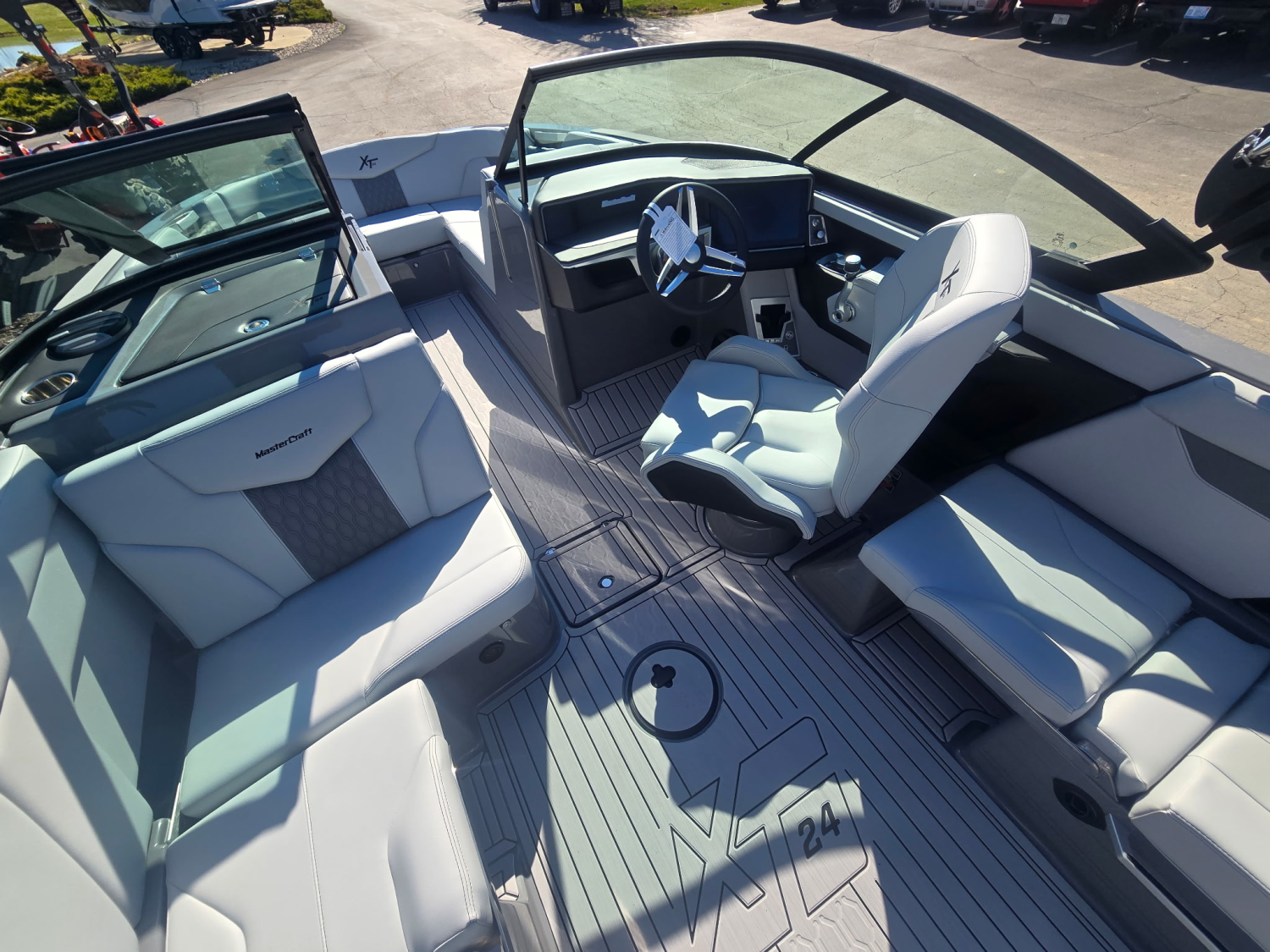 2026 MasterCraft XT24