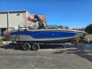 2026-mastercraft-xt24-114021-image1
