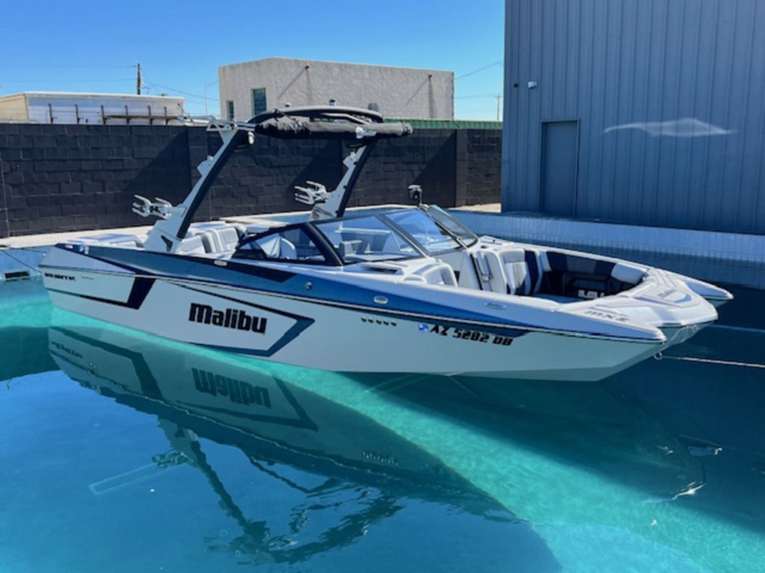 2022 Malibu Boats 24 MXZ