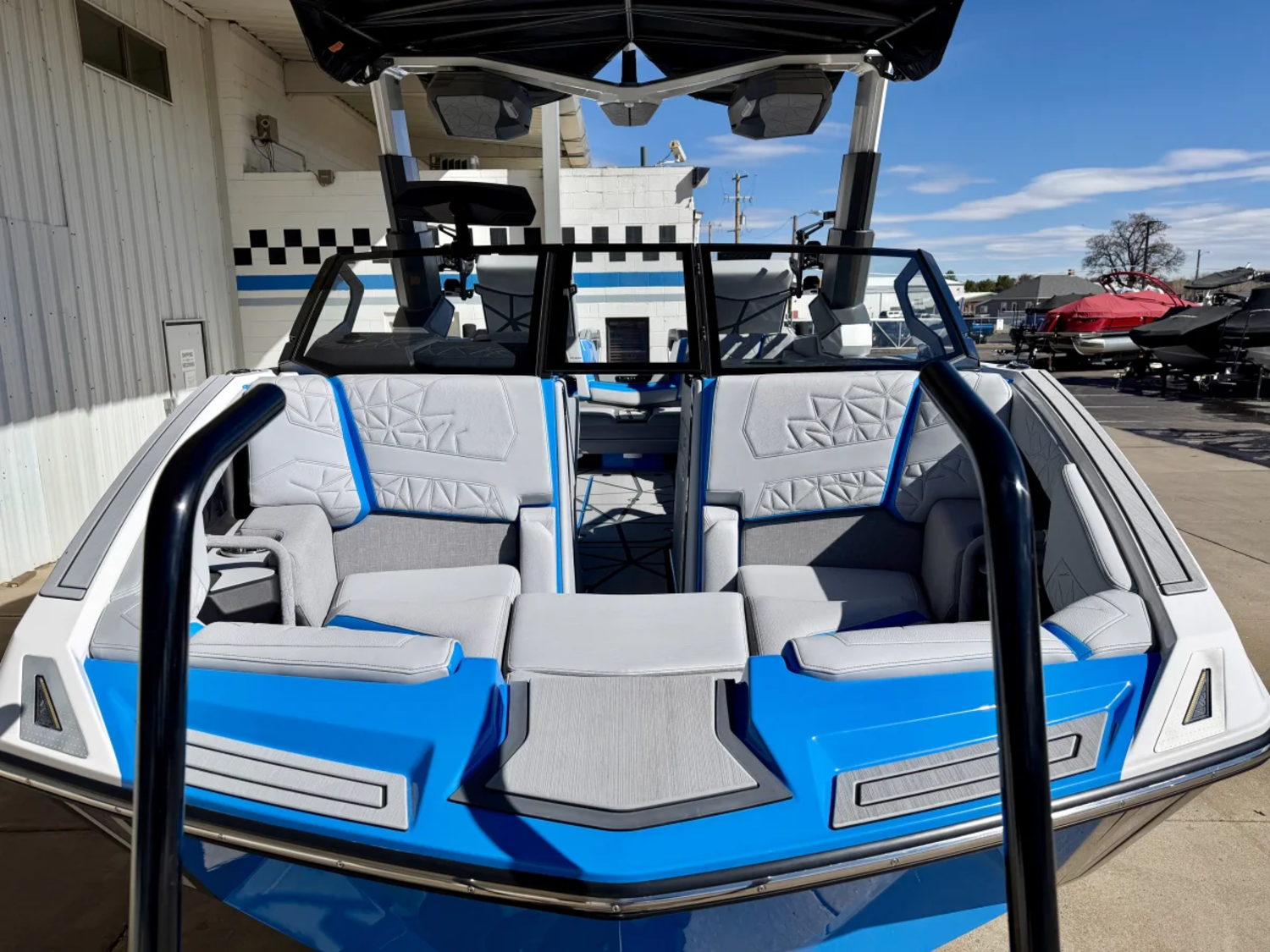 2026 Super Air Nautique P23