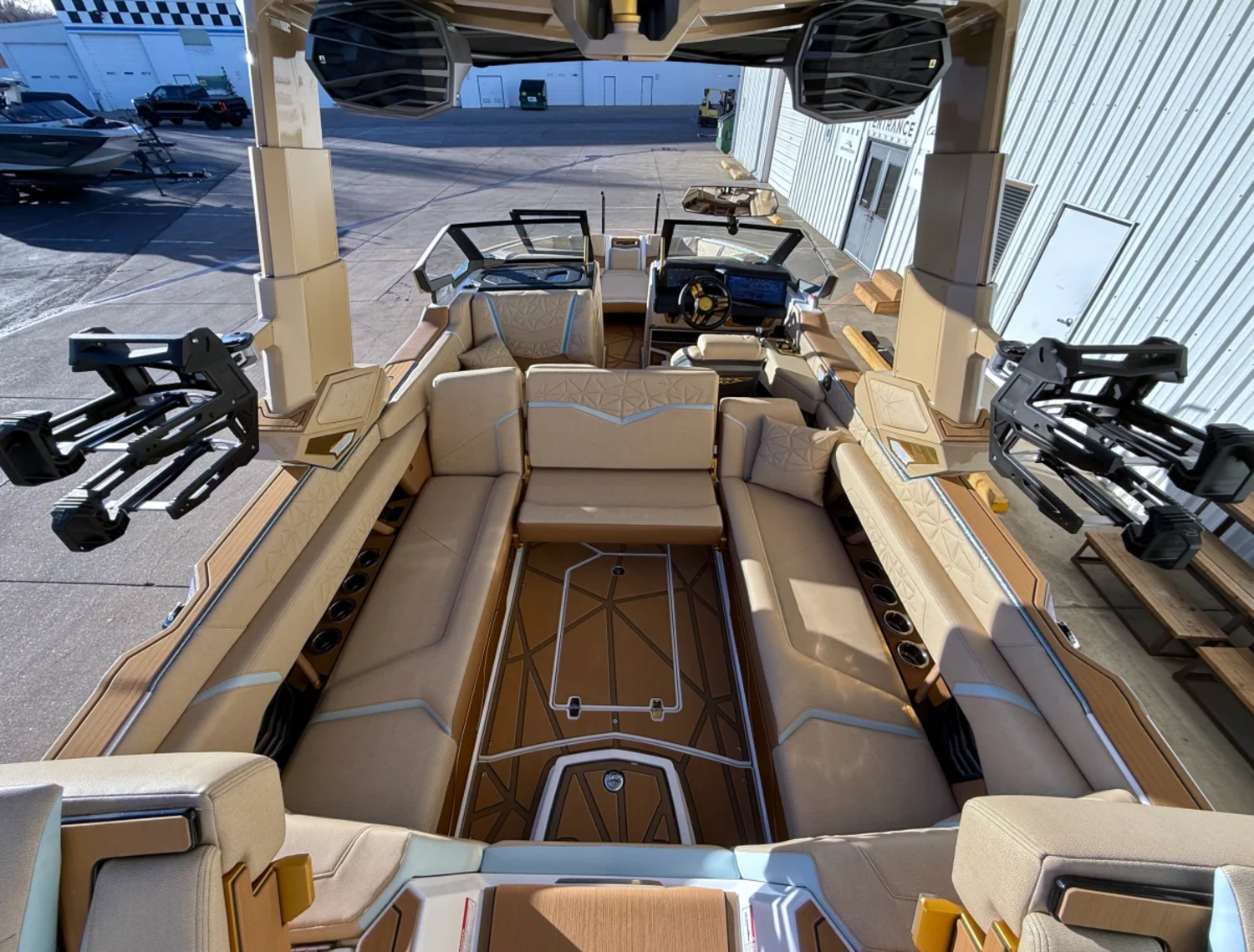 2026 Super Air Nautique P25