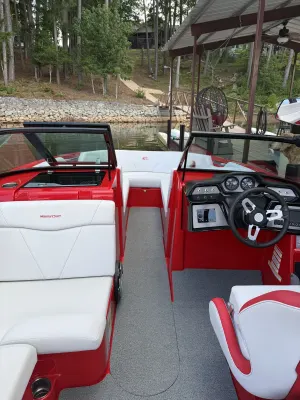 2021-mastercraft-nxt24-115959-image0_140208.webp