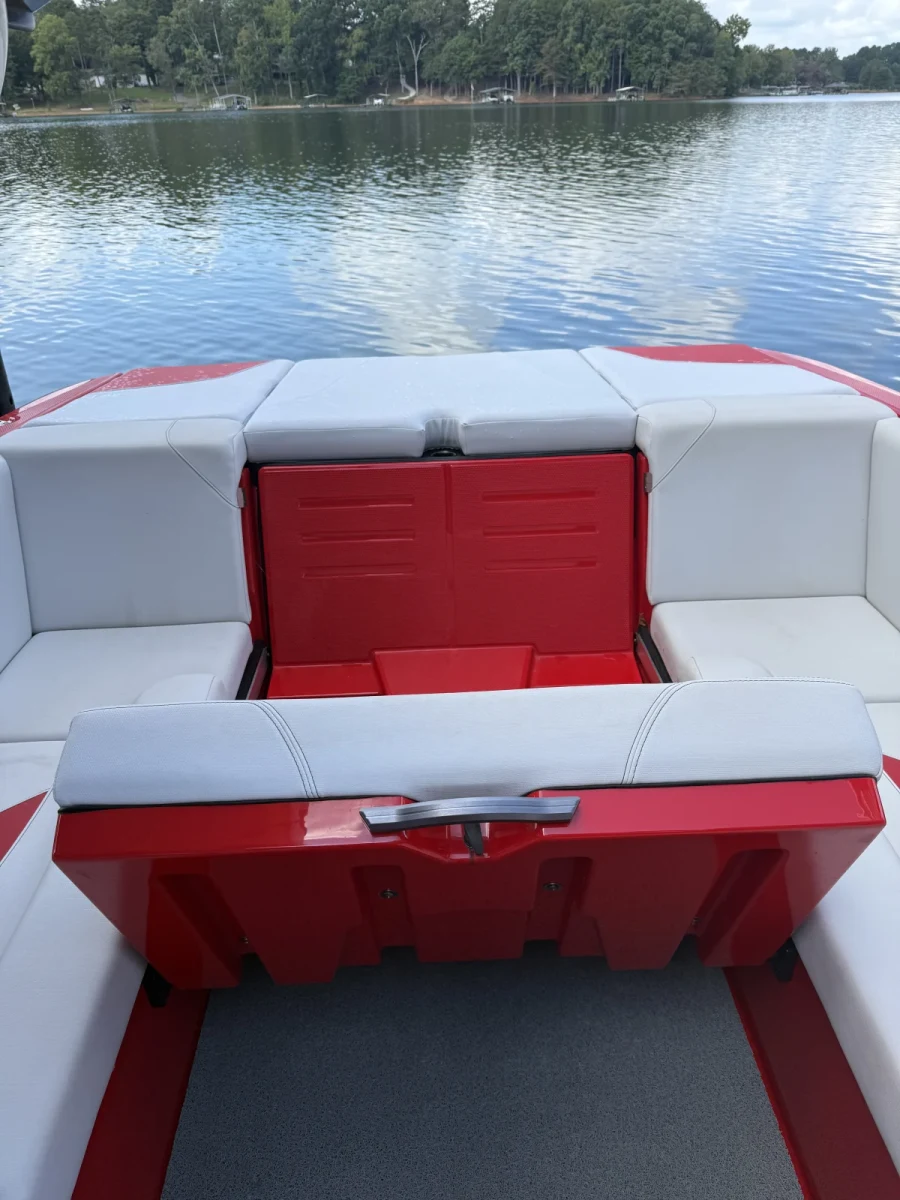 2021-mastercraft-nxt24-115959-image6.webp