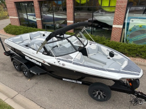 2025 Malibu Boats Response TXI for sale in Excelsior, Minnesota