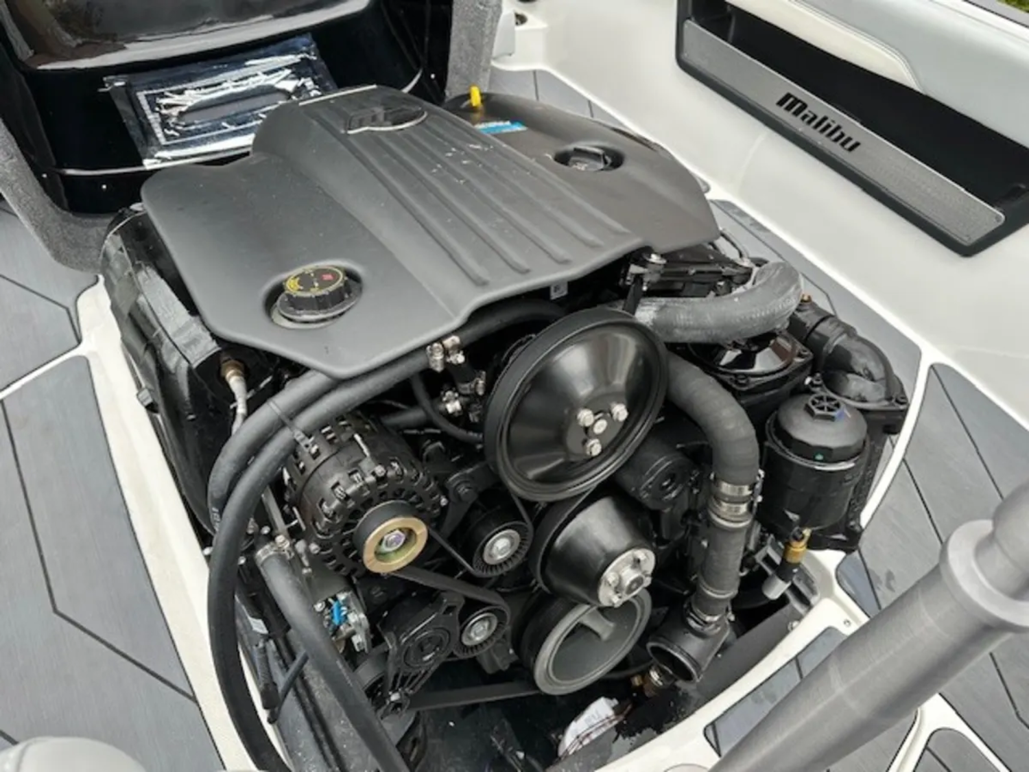 2025 Malibu TXI MO M6Di