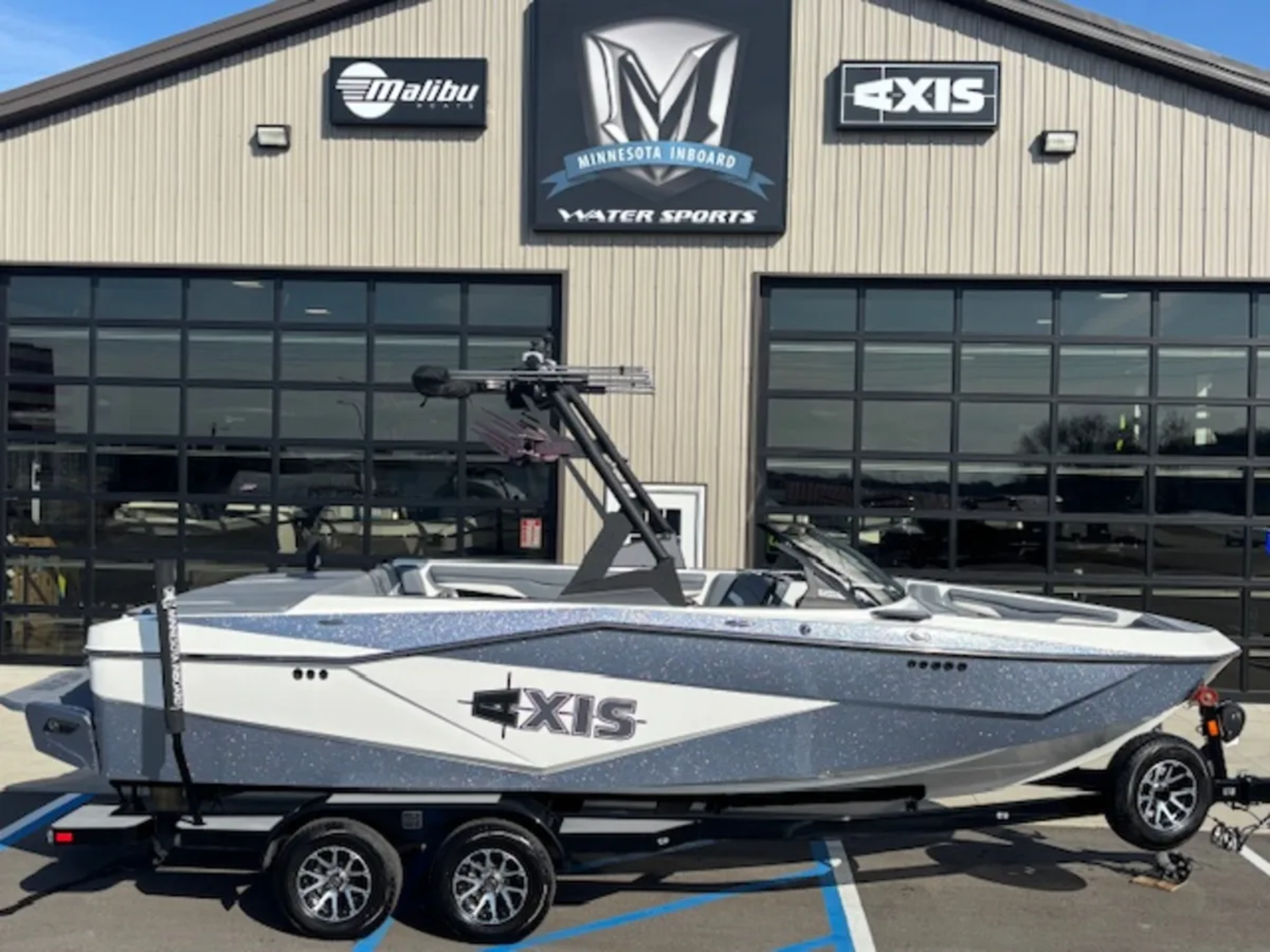 2023 Axis T220 -E1161